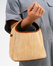 Load image into Gallery viewer, Linton Crossbody Large - Tan Weave