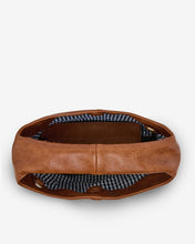 Load image into Gallery viewer, Linton Crossbody Large - Tan Pebble