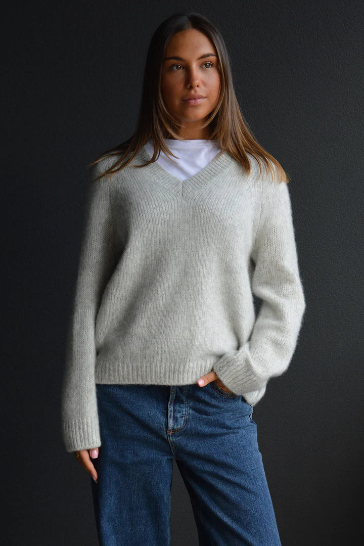 Riley Vee Knit - Mist