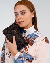 Load image into Gallery viewer, Molly Crossbody - Chocolate Weave