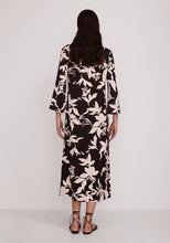 Load image into Gallery viewer, Delvine Dress - Black  White Print