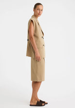 Load image into Gallery viewer, Brixton Bermuda Short - Biscuit