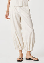 Load image into Gallery viewer, Evie Pant Stripe - Ecru