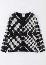 Load image into Gallery viewer, N.29 Cashmere blend Oversized V Neck - White Lines