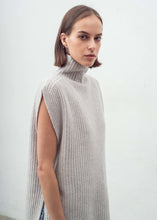 Load image into Gallery viewer, N.329 Cashmere blend Chunky Ribbed SL Polo - Frost