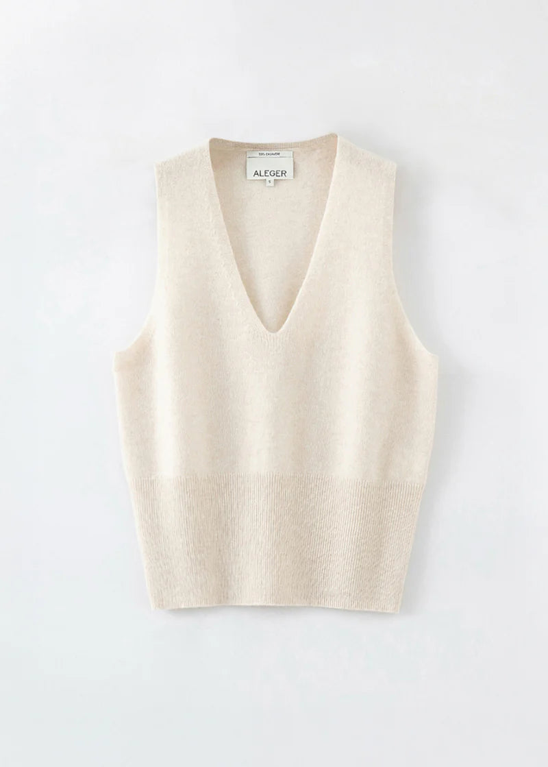 N.35  Cashmere Low V Tank - Pearl Shell