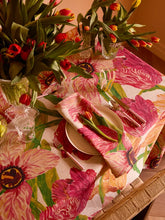 Load image into Gallery viewer, Napkins - Tulip Multi Linen (Set of 4)