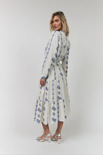 Load image into Gallery viewer, NickyLL Shirt - Creme