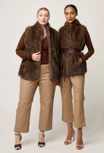 Load image into Gallery viewer, Hazel Fur - Walnut