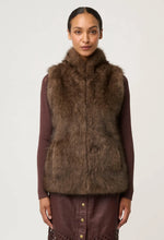 Load image into Gallery viewer, Hazel Fur - Walnut