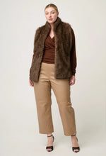 Load image into Gallery viewer, Hazel Fur - Walnut