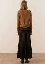 Load image into Gallery viewer, Gizelle Lurex Pleat Skirt - Black / Copper