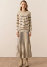 Load image into Gallery viewer, Gizelle Stripe Knit - Ivory/Ink