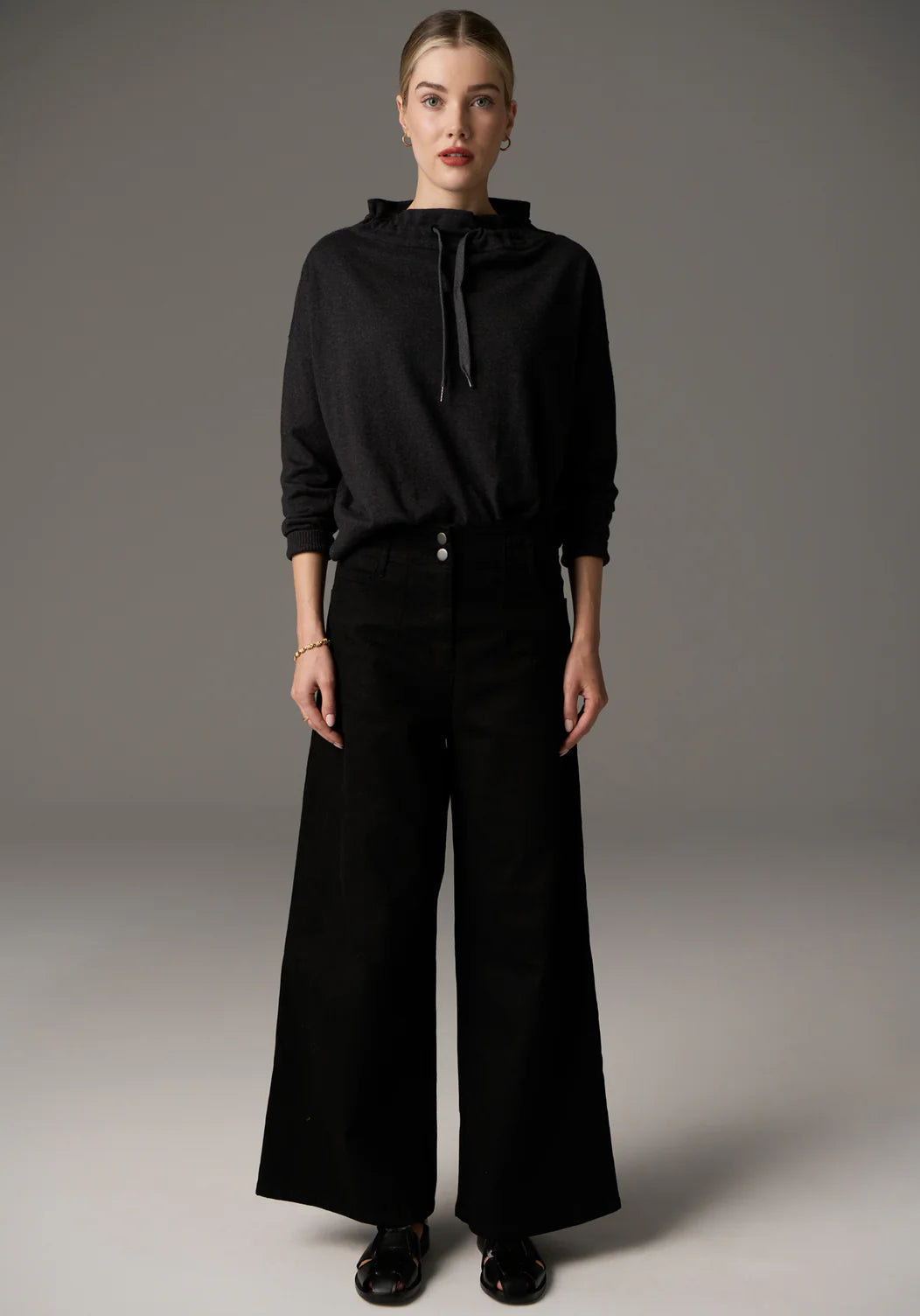 Beech Drawcord Knit - Charcoal