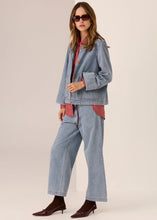 Load image into Gallery viewer, Andie Denim Jacket - Blue Wash