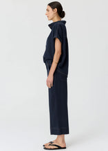 Load image into Gallery viewer, Anise Cropped Pant - Denim