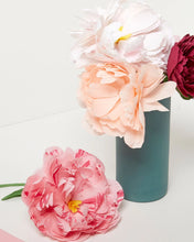 Load image into Gallery viewer, Paper Making Flower Kit