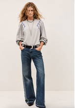 Load image into Gallery viewer, Mesta Embroided Sweat Shirt
