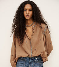 Load image into Gallery viewer, Dalila Blouse - Sable