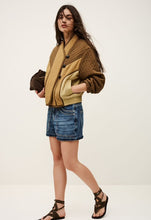 Load image into Gallery viewer, Cisca Jacket - Camel