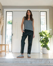 Load image into Gallery viewer, Sevilla Vest - Charcoal Multi