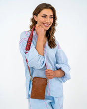 Load image into Gallery viewer, Sullivan Phone Bag - Tan Pebble