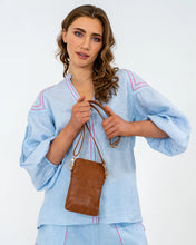 Load image into Gallery viewer, Sullivan Phone Bag - Tan Pebble