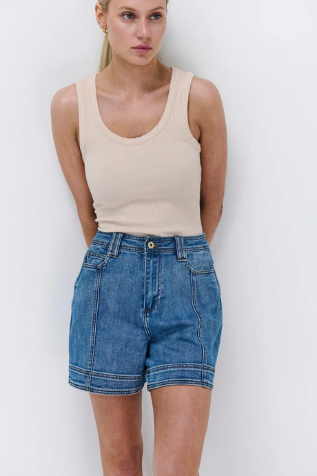 Sydney Shorts - Dakota Wash