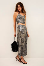 Load image into Gallery viewer, Silva Skirt - Sequin Paisley Print