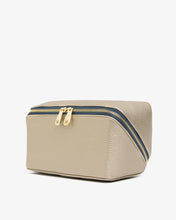 Load image into Gallery viewer, Washbag - Gold PU