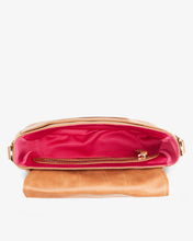 Load image into Gallery viewer, Zara Saddle Bag - Vintage Tan