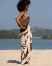 Load image into Gallery viewer, Ibsco Sarong - Chocolate/Cream