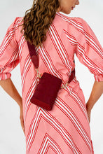 Load image into Gallery viewer, Baker Phone Bag - Burgundy