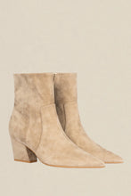 Load image into Gallery viewer, Penchant Boot -
