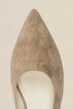 Load image into Gallery viewer, Settle Sling Back - Truffle Suede