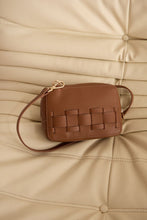 Load image into Gallery viewer, London  Crossbody - Tan Saffiano