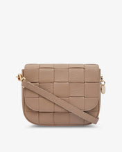 Load image into Gallery viewer, Clara Weave Crossbody - Fawn