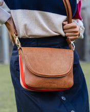 Load image into Gallery viewer, Mercer Crossbody - Tan Pebble
