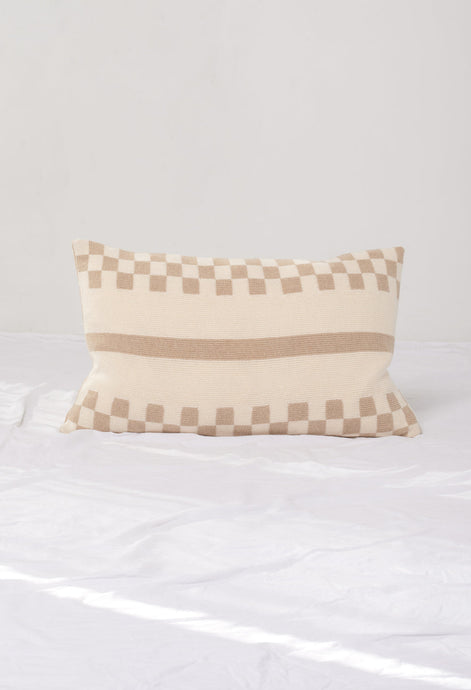 Knitted Cushion - Daisy