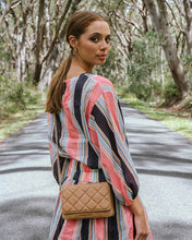 Load image into Gallery viewer, Sarah Crossbody - Vintage Tan